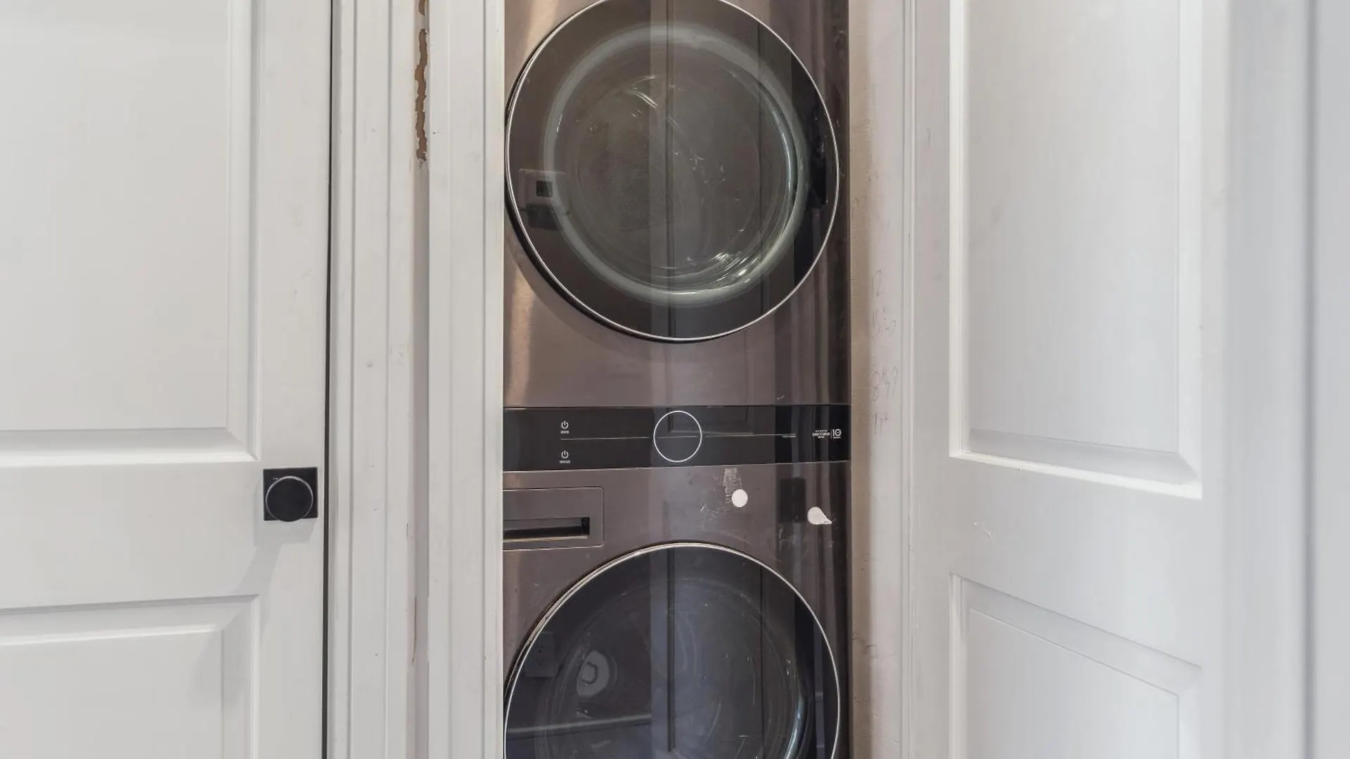 ホテル The Queen'S Griffen トロント