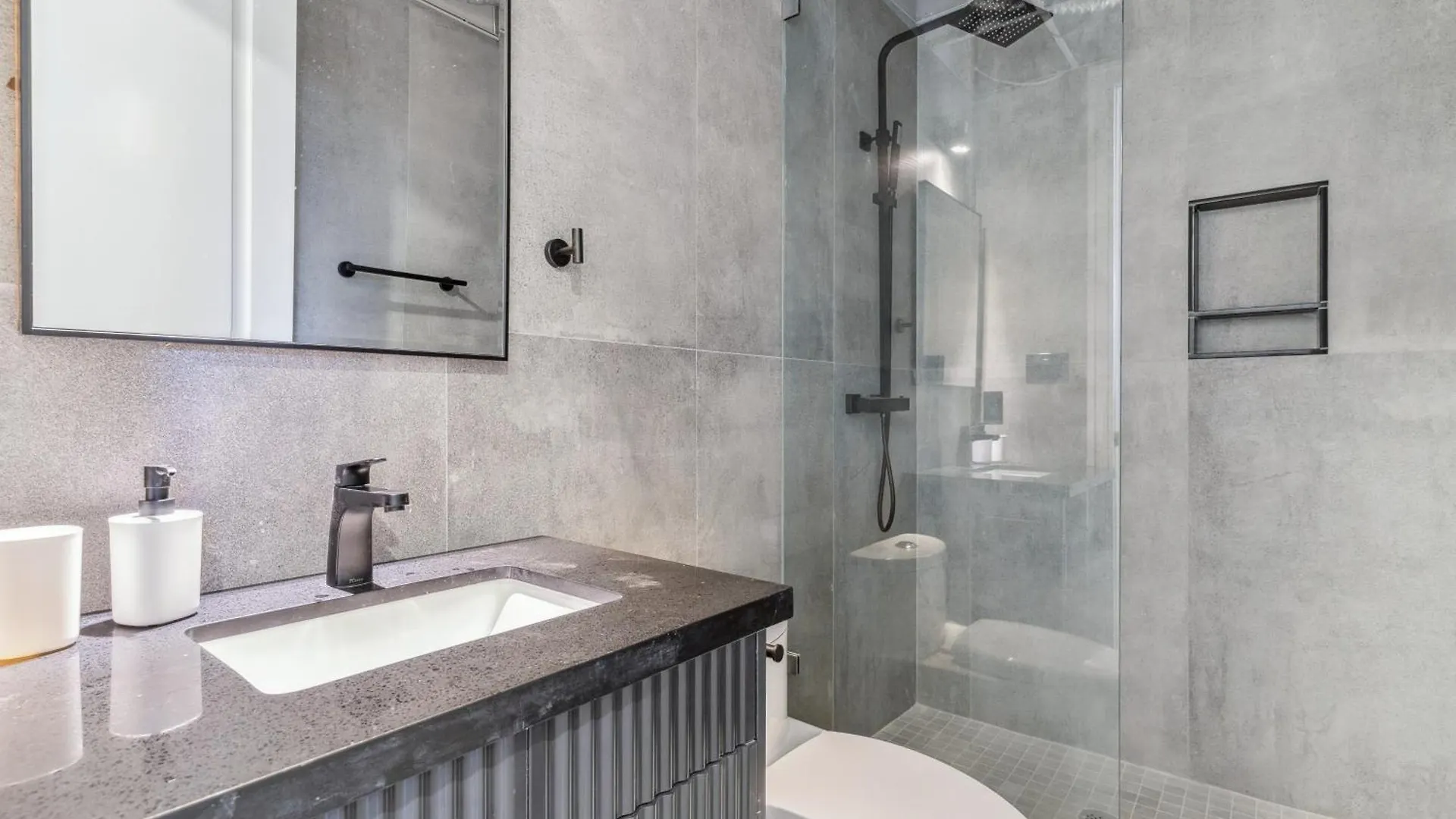 **** Otel The Queen'S Griffen Toronto Kanada
